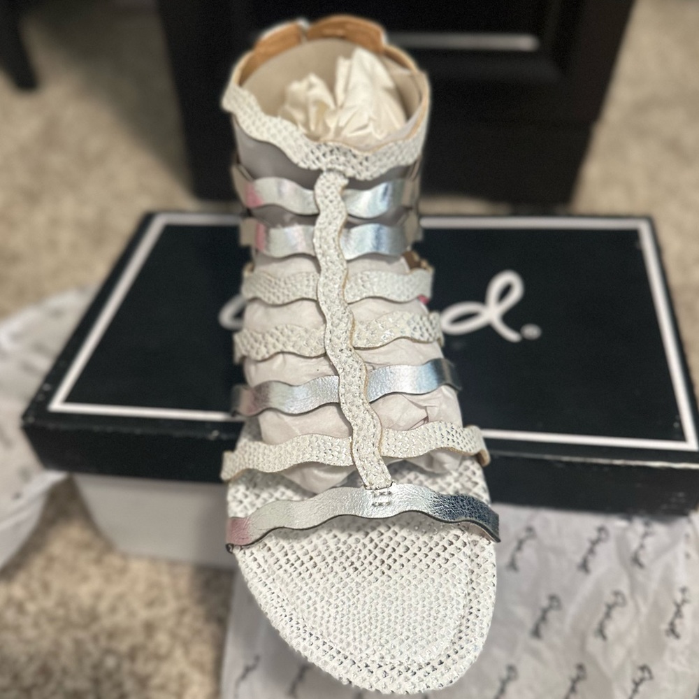 NIB Sandals
